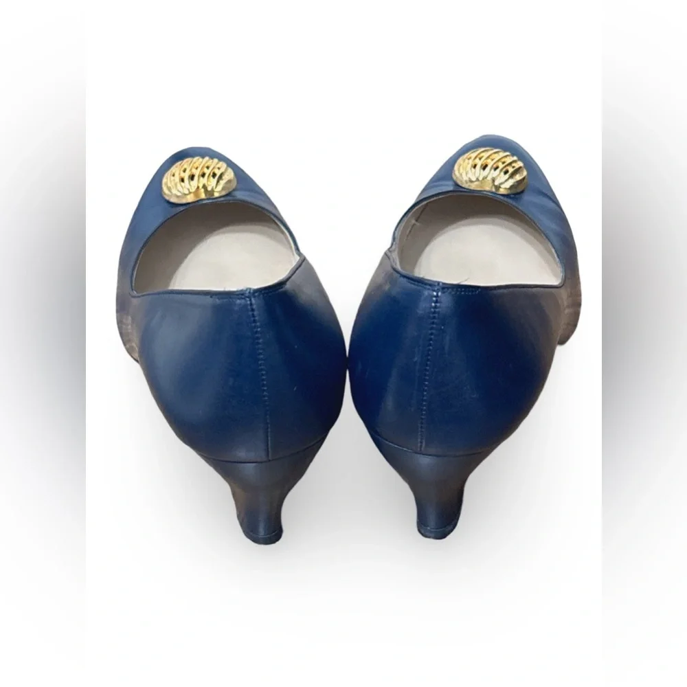 EUC Vintage Salvatore Ferragamo 1970s Navy Heels (6B) - Picture 4 of 7